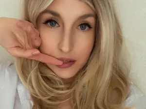 HNYHelenka  live sex cam