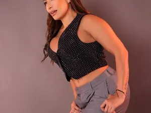 Kylle2050  live sex cam