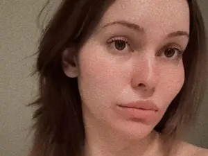 ShyHotNerd  live sex cam