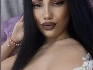 AmyCarrera  live sex cam