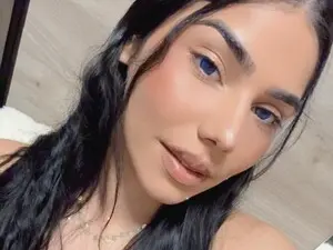 SweetGirl19  live sex cam
