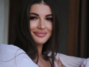 LeeLuna_777  live sex cam