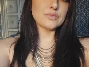 BritneyButts  live sex cam