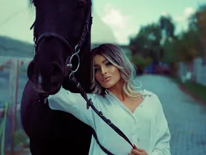 MashaReed  live sex cam