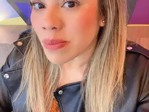 Hornyblondy_  live sex cam