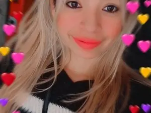 Candycarolin  live sex cam