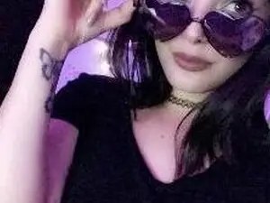 Adira_rose  live sex cam