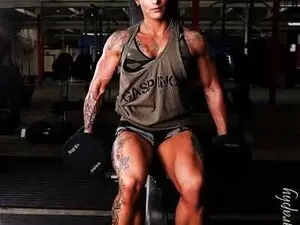 NiceMuscleGirl  live sex cam