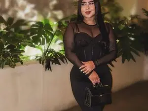 Alejarojas  live sex cam