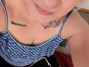 ThickThighsOhMy  live sex cam
