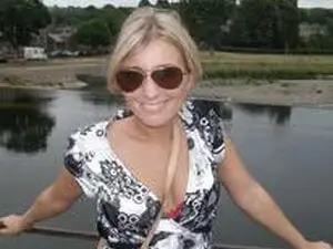 Amyfarafuler  live sex cam