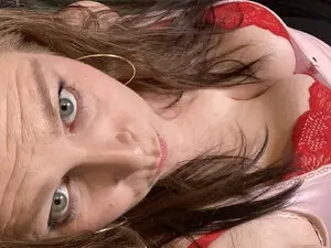 BigBeautyMilf  live sex cam