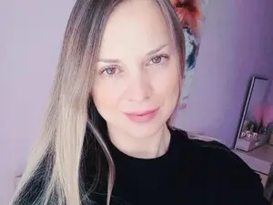 FriendMila  live sex cam