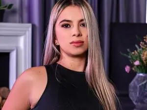 Martina_ferer  live sex cam