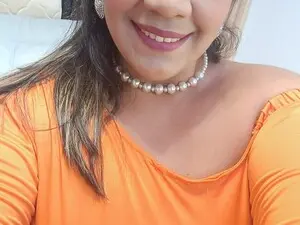 Nailha  live sex cam