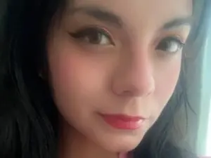 Alyssa_queen  live sex cam