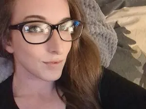 BrookeMoon  live sex cam