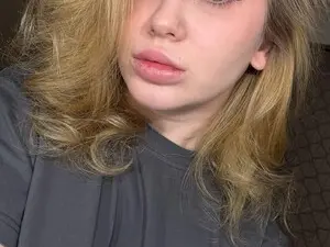 AliceMilr  live sex cam