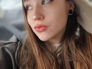 DanaShine  live sex cam