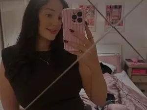 Laceyjames24  live sex cam