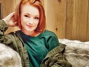 RedBird92  live sex cam