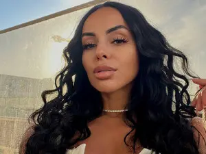 Amanda09  live sex cam