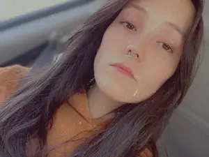 Queenmagenta  live sex cam