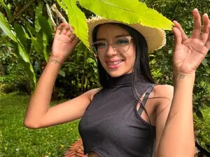 Iris_8  live sex cam