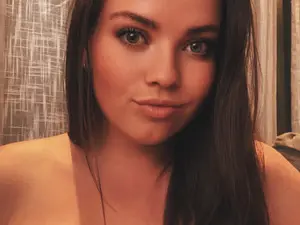 CutieAlyssa  live sex cam