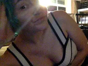 BBYPEACHES6661  live sex cam