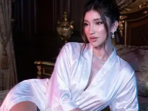 NiaVelvet  live sex cam