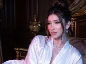 NiaVelvet  live sex cam