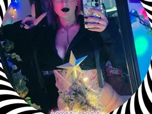 H3llok1tty  live sex cam