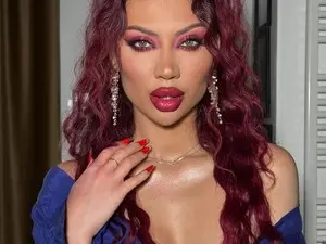 RubyMistique  live sex cam