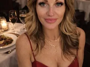 KaitlynC  live sex cam