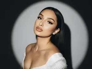 Kimberlymav  live sex cam