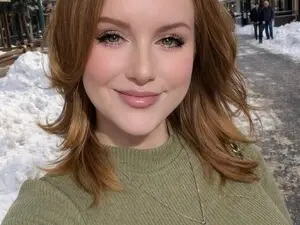 LizzySmallz  live sex cam