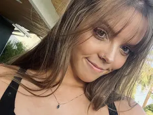 AlexxxLuna  live sex cam