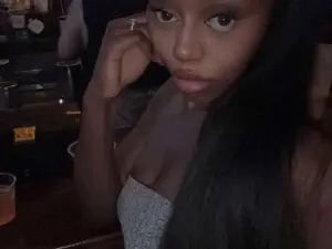 Cocoasosweet  live sex cam