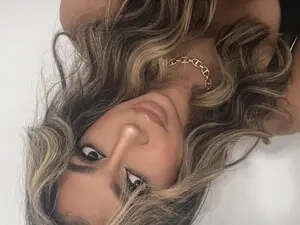 Vinnlow  live sex cam