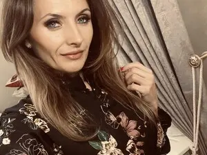 LadyDesire  live sex cam