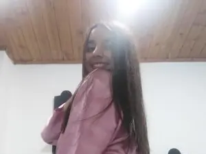 Bella_jone  live sex cam