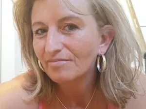 JennaDeluxe  live sex cam