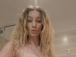 NoNameAngel  live sex cam