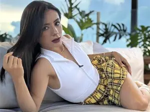 IsaMoreau  live sex cam