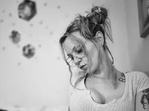 JaneMantis  live sex cam