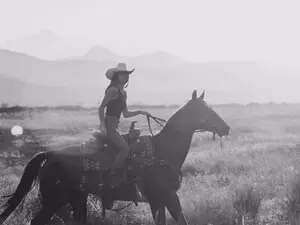 CowgirlCrush  live sex cam