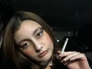 Maxxxine3377  live sex cam