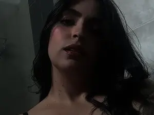 Sara_Turner  live sex cam