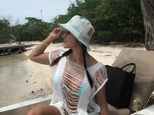 CamilaGoldenn  live sex cam